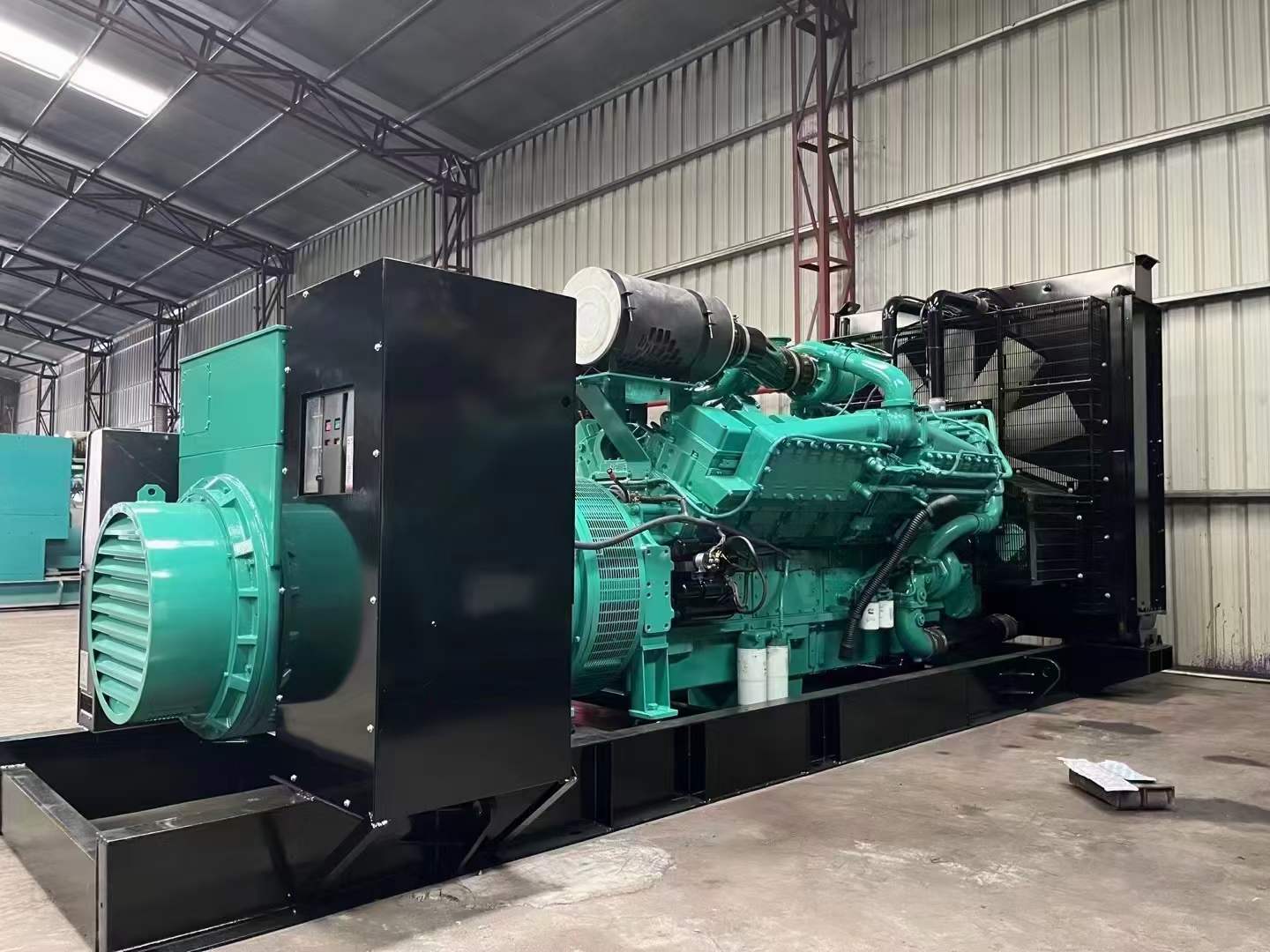闽侯如何降低 800kW 柴油发电机输出电流的波动？